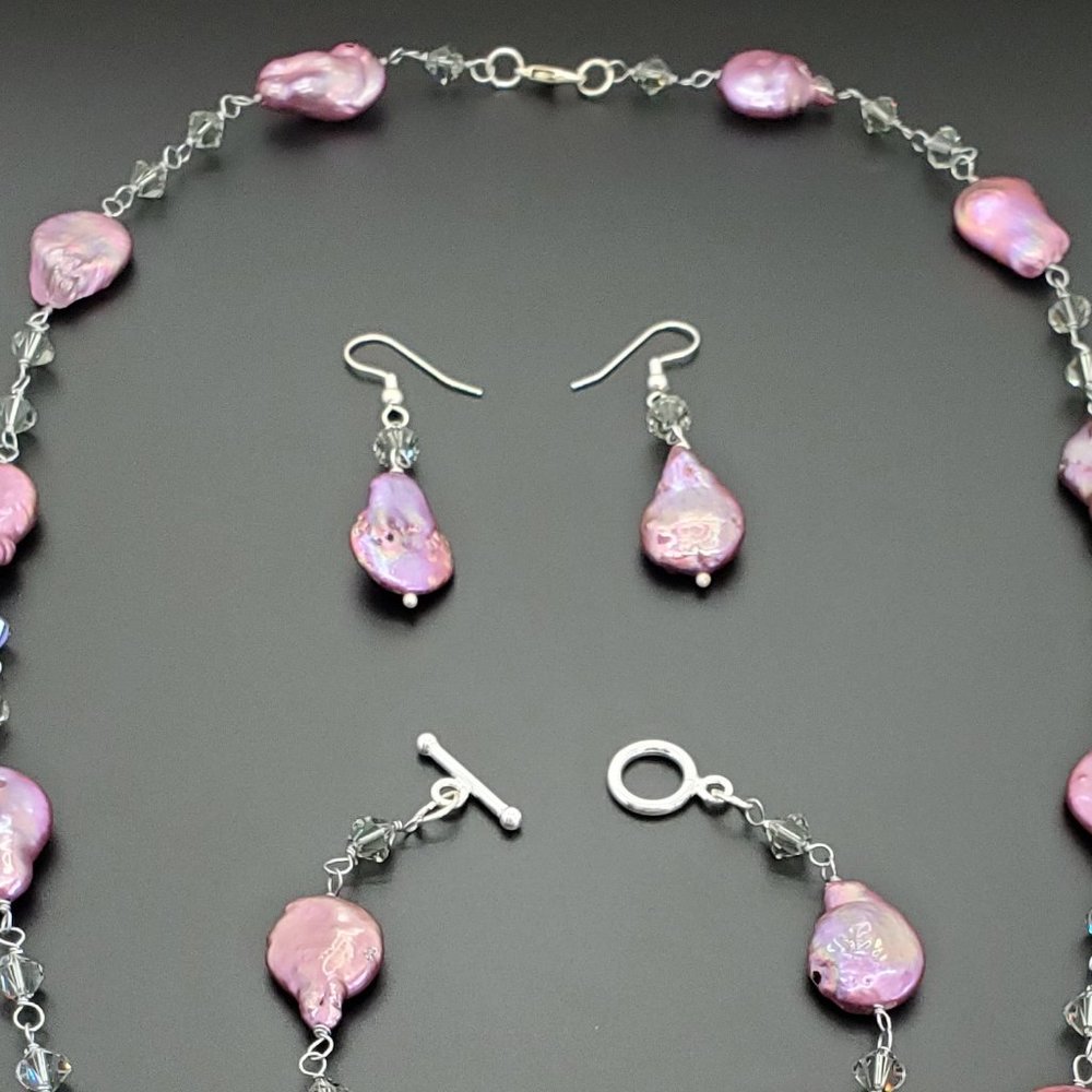 One-Of-A-Kind, Pearl, And Shell Set - image 7